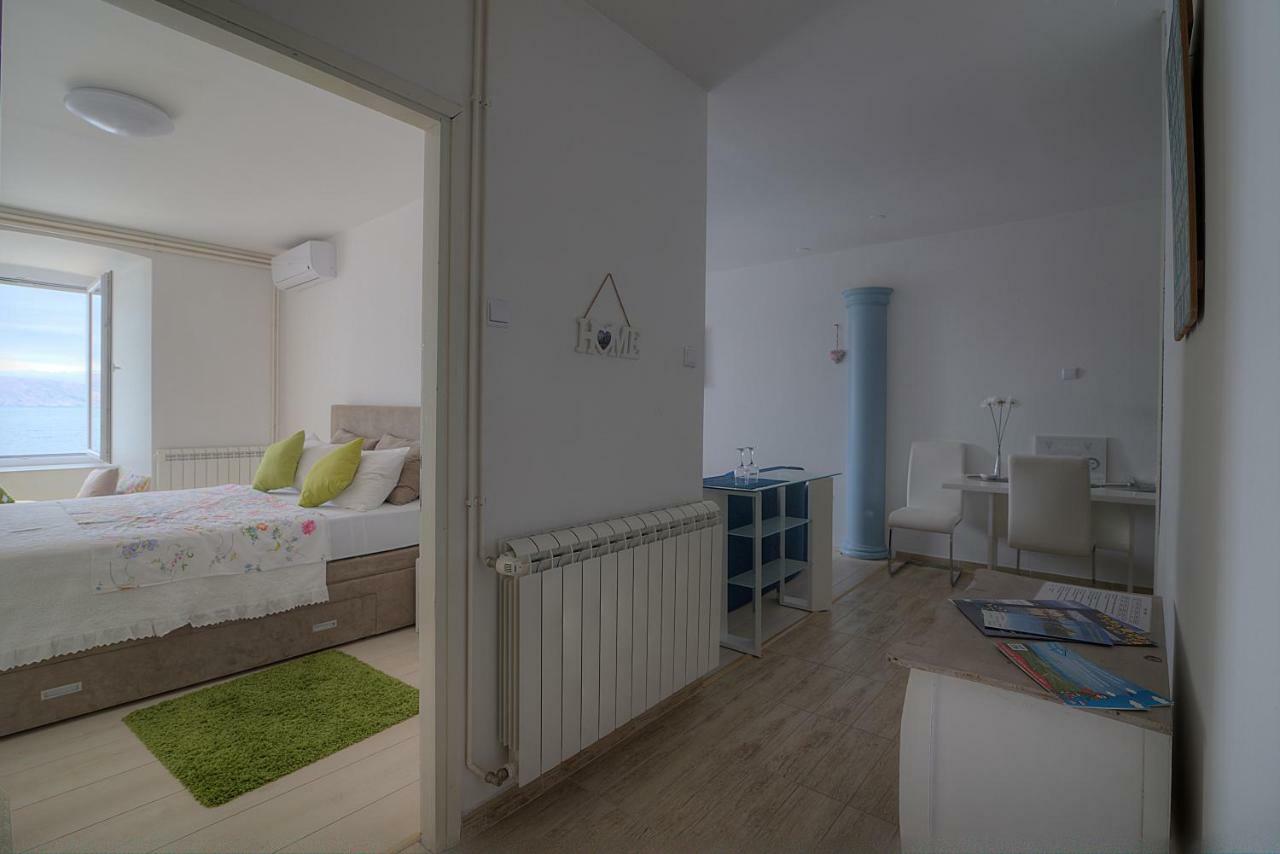 Apartments & Rooms Josephine Senj  Εξωτερικό φωτογραφία