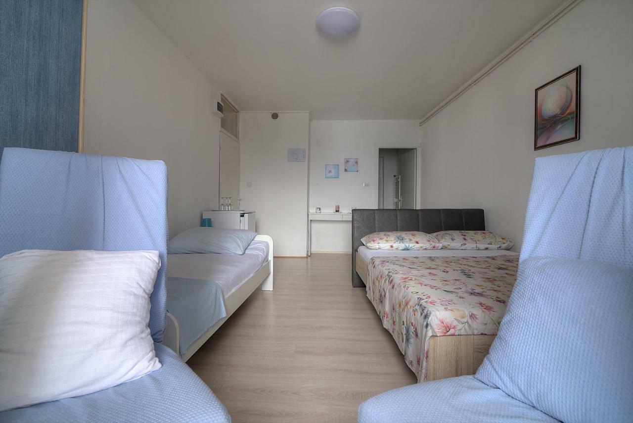 Apartments & Rooms Josephine Senj  Εξωτερικό φωτογραφία