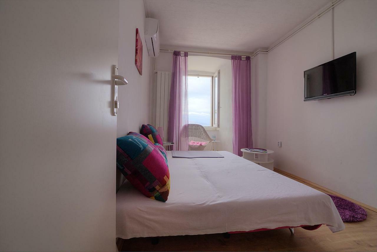 Apartments & Rooms Josephine Senj  Εξωτερικό φωτογραφία