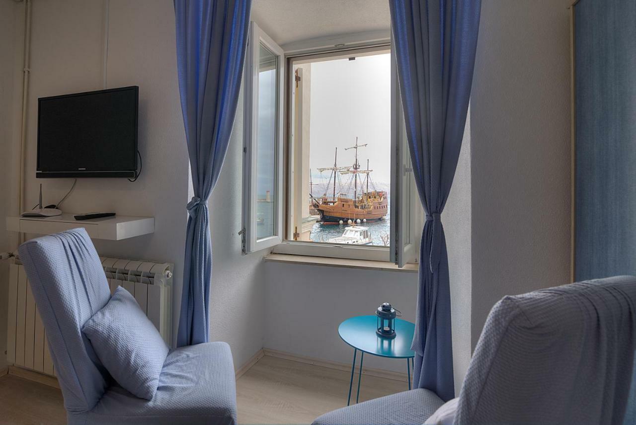 Apartments & Rooms Josephine Senj  Εξωτερικό φωτογραφία